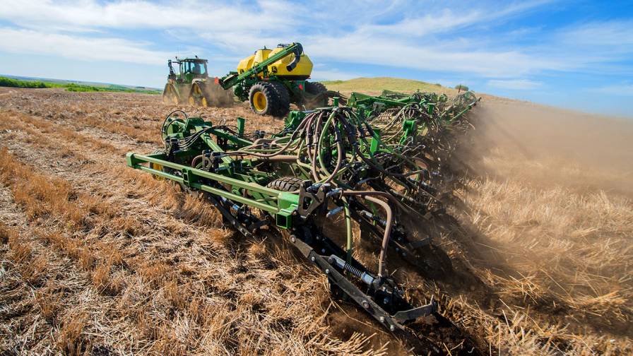 John Deere 1870 Air Seeder